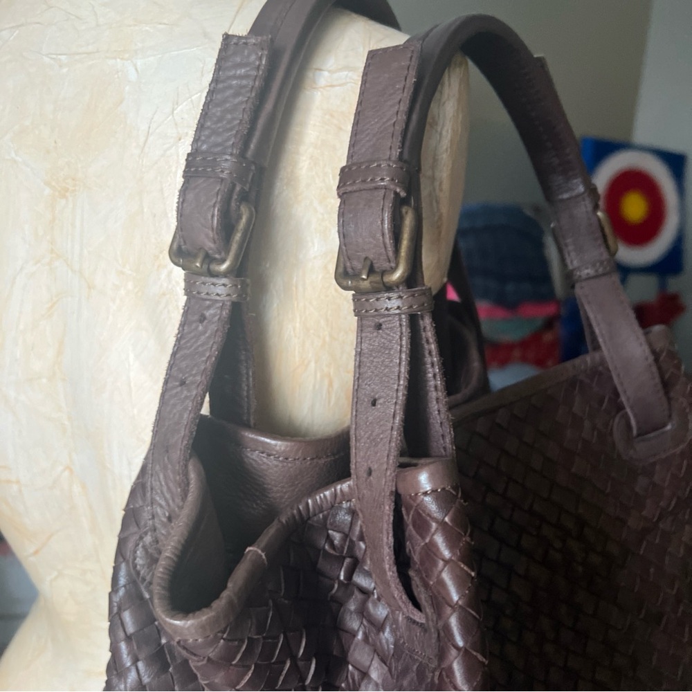 Valentina Dark Brown Woven Shoulder Bag - Picture 2 of 10